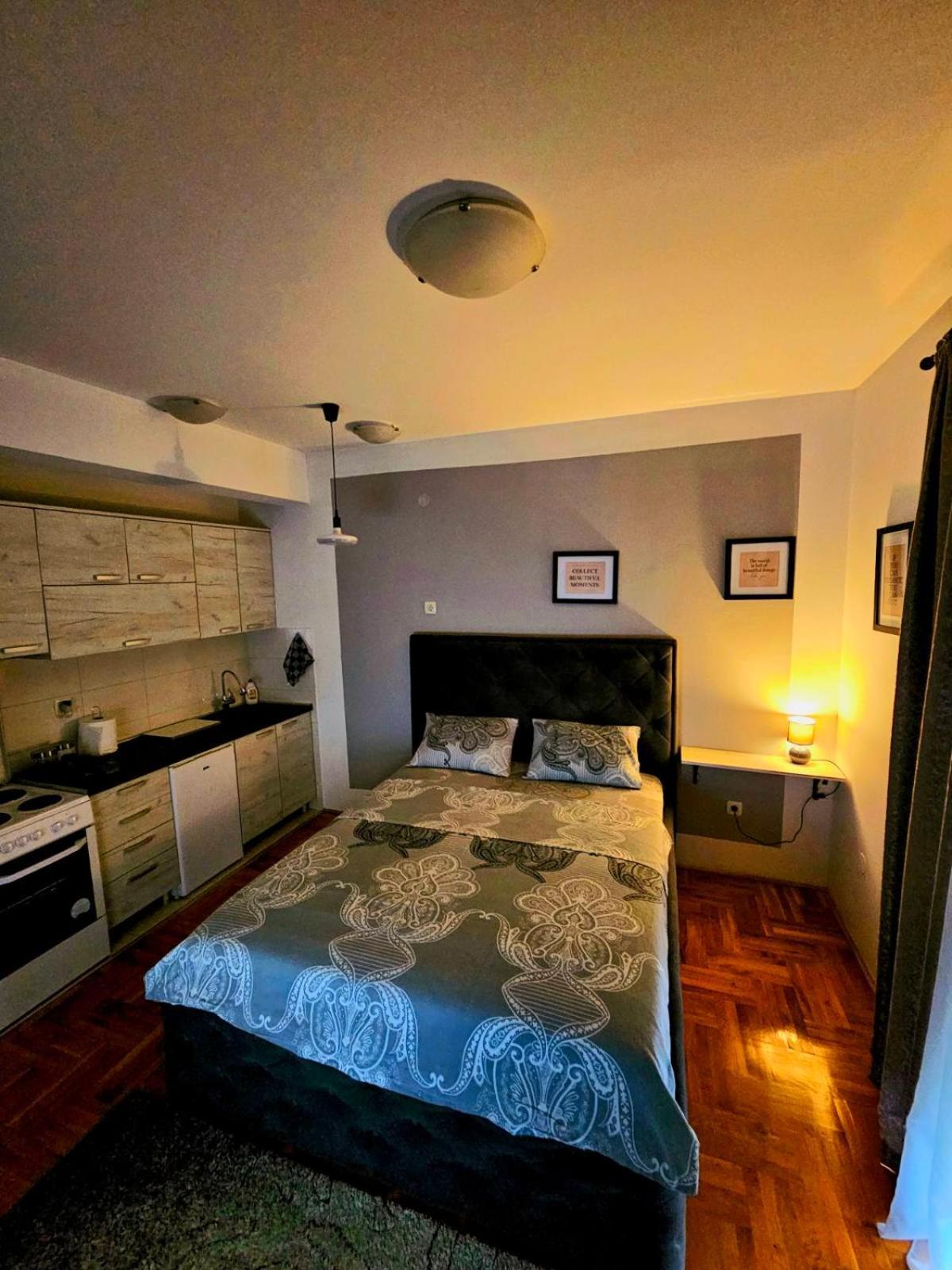 Studio Place 8 Ποντγορίτσα Εξωτερικό φωτογραφία